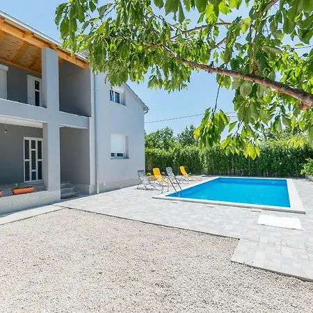 Apartman Cherry Garden *