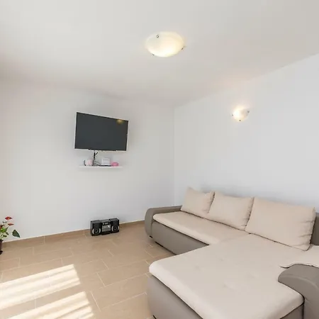 Cherry Garden Apartment *