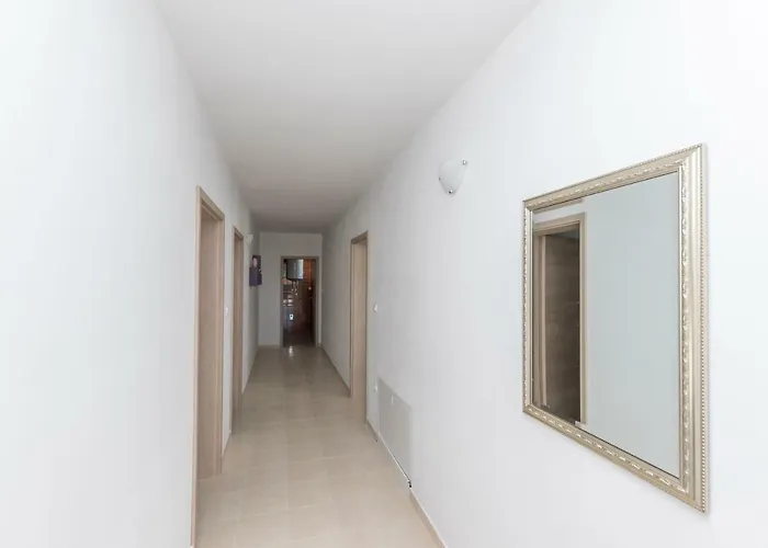 Cherry Garden 아파트 자다르